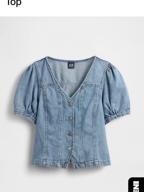 GAP Light Blue Denim Button-Front Puff Sleeve Top